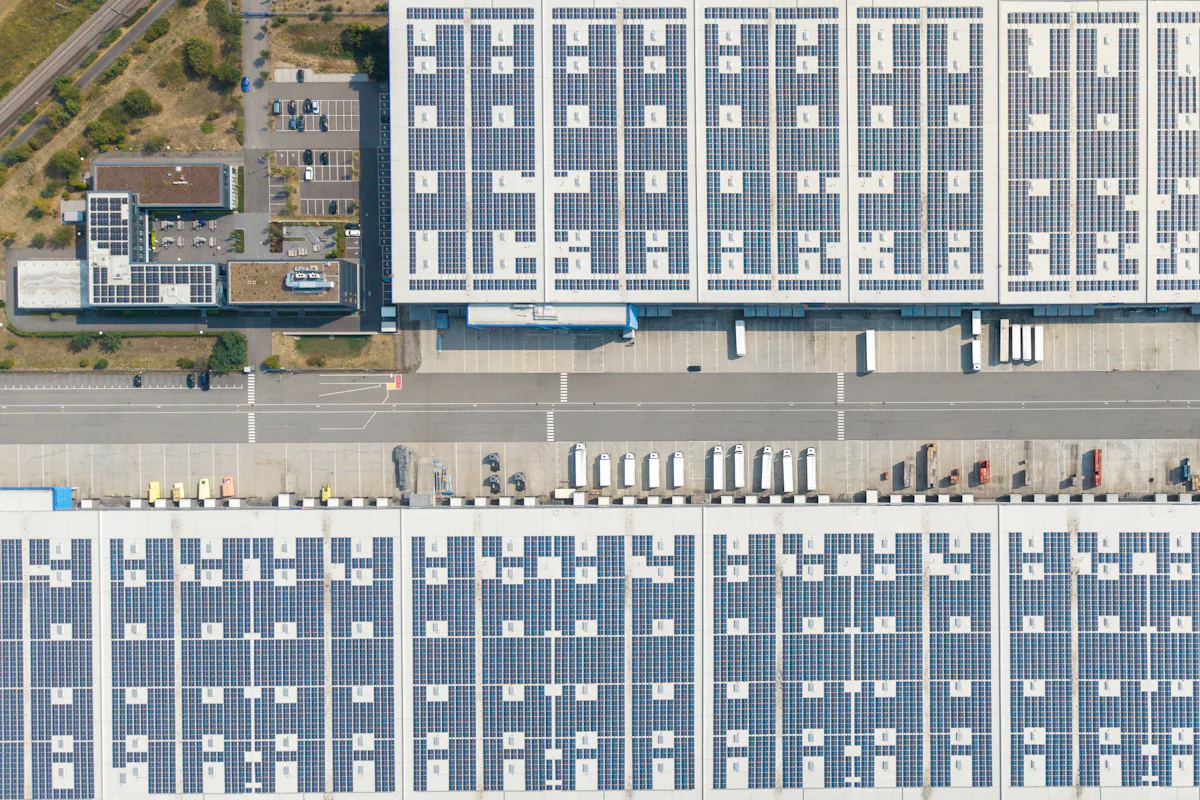 Commercial roofs with rooftop solar panels